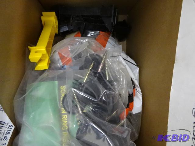lot 114 image: NEW Lot Electric Fence Post Insulators...