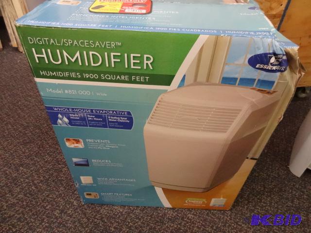 lot 123 image: NEW Essick Air Digital SpaceSaver Humidifier ...