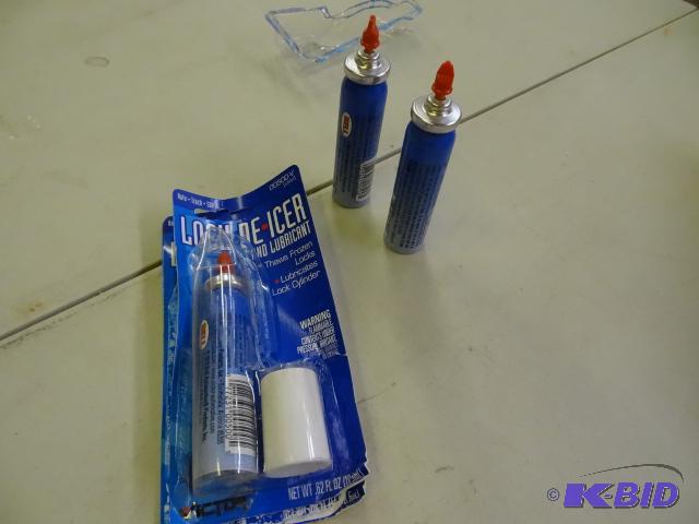 lot 215 image: Qty 3 NEW Lock Deicer...