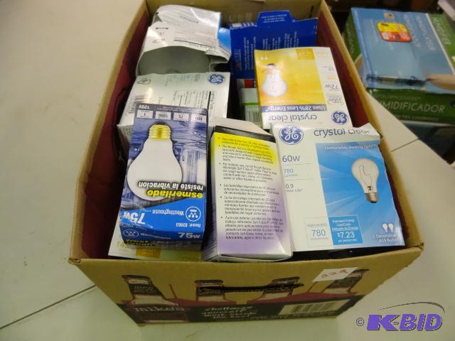lot 229 image: LARGE LOT NEW Various Incandescent Light Bulb...