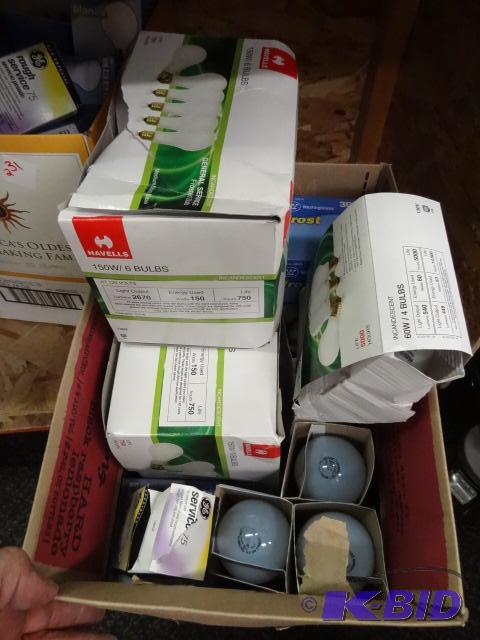 lot 232 image: LARGE LOT NEW Various Incandescent Light Bulb...