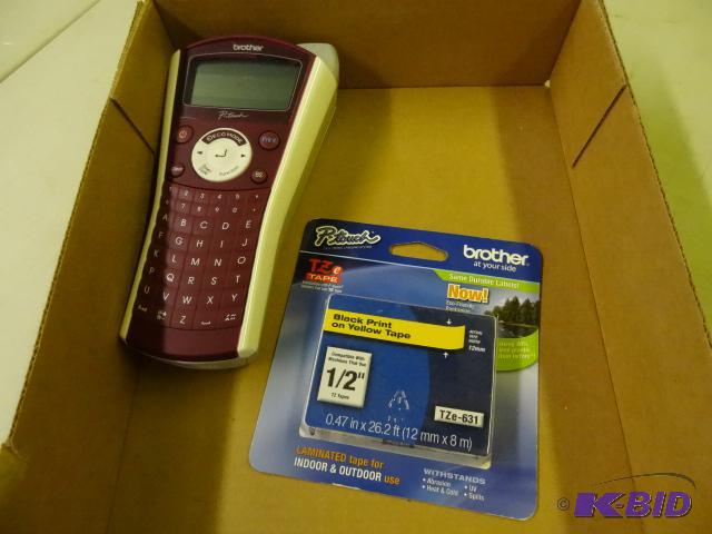 lot 238 image: LIKE NEW Brother P-Touch PT-1090 Handheld Lab...