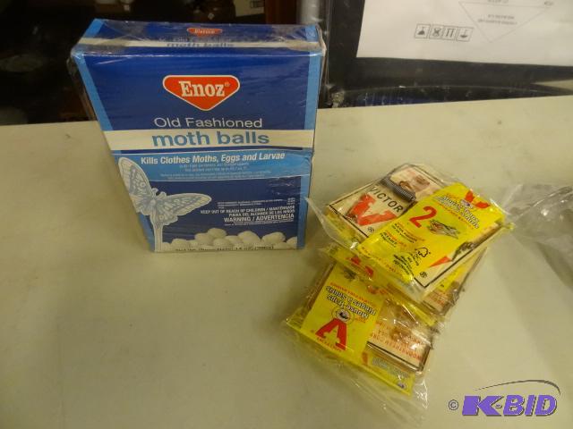 lot 27 image: LOT New qty 5 mouse traps and box of mothball...