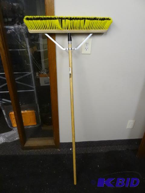 lot 295 image: NEW Laitner 24 in Heavy Duty multi Purpose Pu...