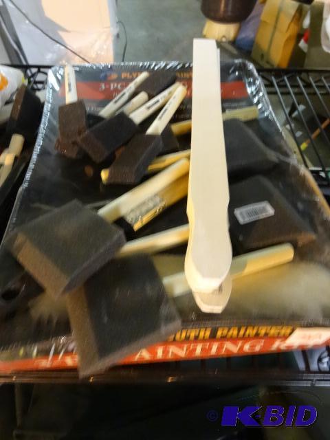 lot 369 image: NEW Painters LOT incl. Roller Tray, Roller Fr...