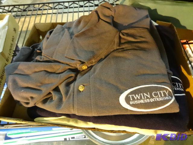 lot 382 image: Qty 5 NEW Polo Shirts, Size Medium, Vasious C...