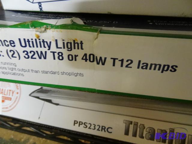 lot 390 image: NEW in Box American Flourescent 48 in Shop Li...