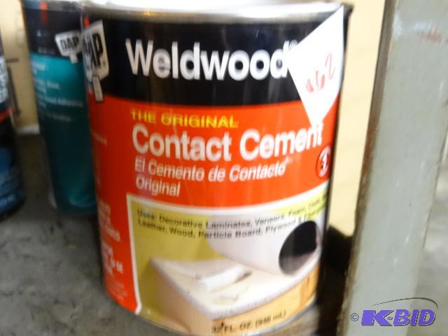 lot 462 image: NEW DAP Weldwood Contact Cement qt and DAP We...