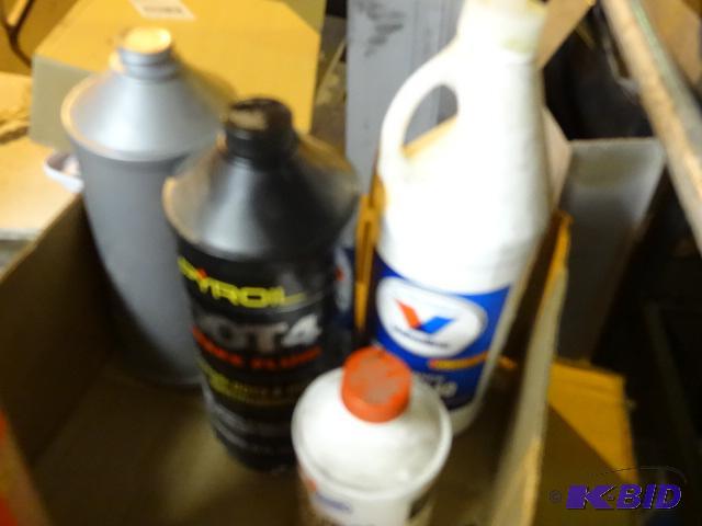 lot 472 image: NEW LOT Misc Chemicals Entire Box incl. Spect...