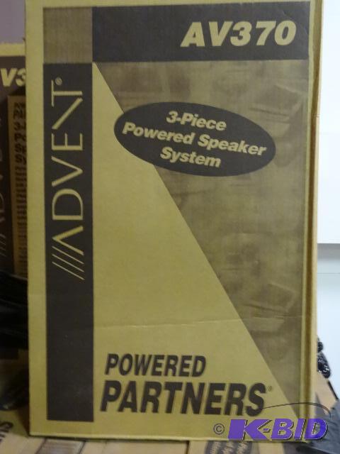 lot 499 image: New In Box Advent Powered Partner Model AV370...