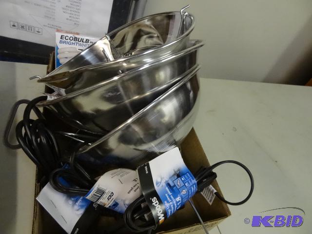 lot 55 image: NEW Qty 3 Clamp Lights with Bulbs...