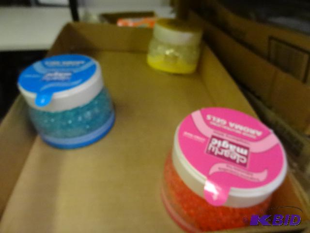 lot 64 image: Qty 3 NEW Clearly Magic Odor Neutralizing Aro...