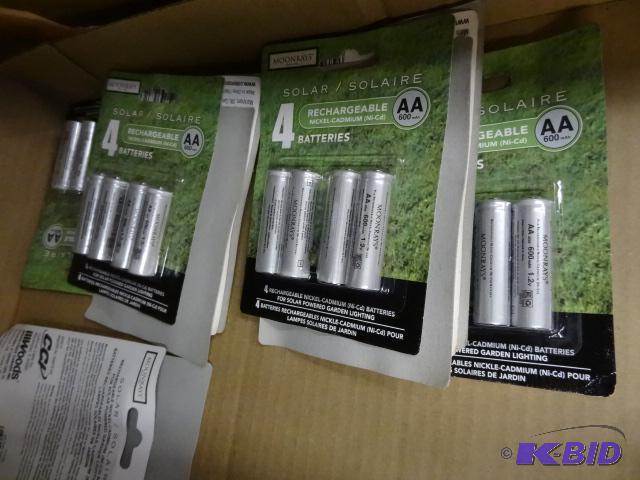 lot 71 image: Qty 6 New 4 pack Moonrays Solar Rechargeable...