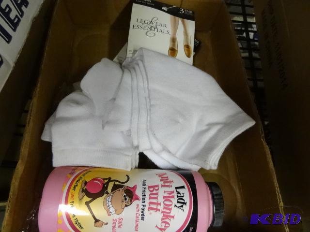 lot 74 image: NEW Ladies Lot incl. 6 pair womens low cut so...