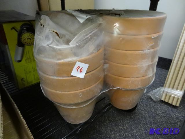 lot 96 image: Approx 17 NEW 6.3 in Clay Pots. 20 pack but 3...