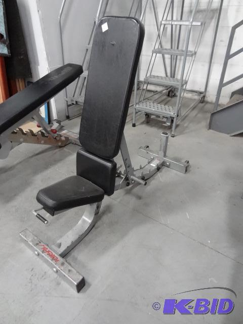 lot 136 image: Life fitness model CSAJB-1007-102 incline ben...