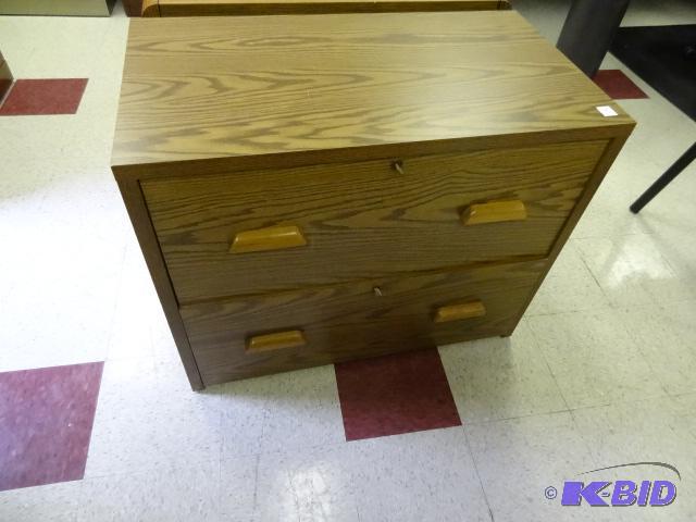 lot 15 image: Laminate 2 lateral file. 36 x 20 x 30...