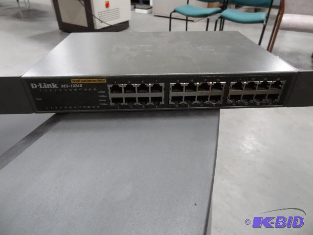 lot 168 image: Dlink DES-1024D 10100 Fast Ethernet Switch...