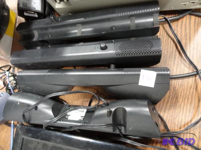 lot 176 image: 4 sets of computer speakers. No power supplie...