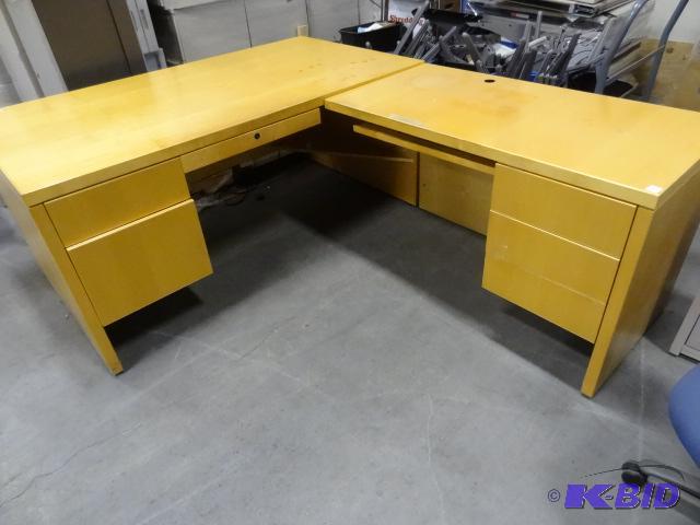 lot 185 image: L shaped wood desk. 2 piece. 5 drawer. 90x66...