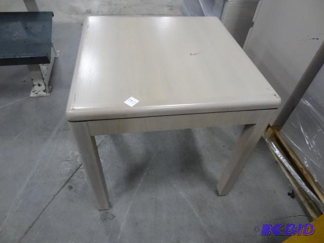 lot 187 image: laminate end table 24x24x24...
