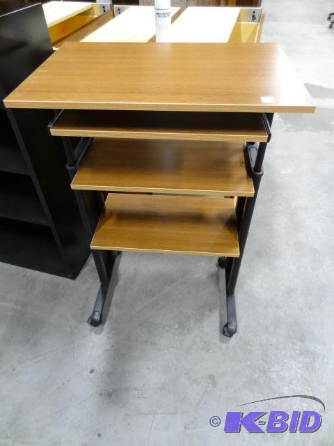 lot 206 image: Stand up computer station on wheels. 3x20x43...