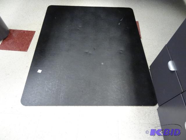lot 28 image: 44 x 53 chair mat....