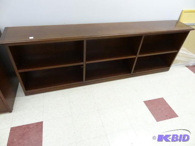 lot 39 image: Wood book shelf with 3 adjustable shelves. 90...