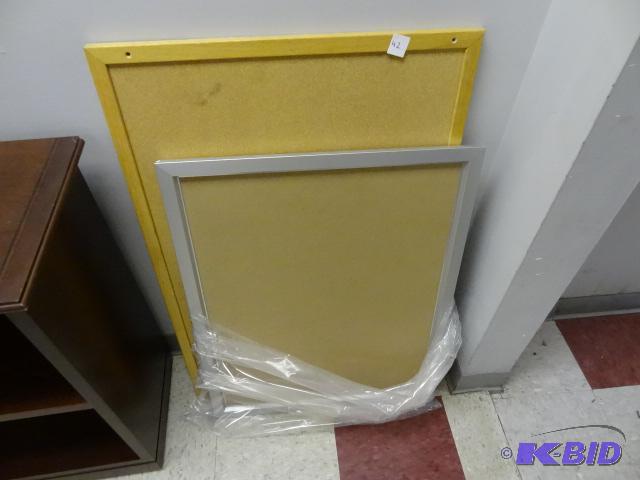 lot 42 image: Aluminum frame for posters. 23 x 29. Corkboar...