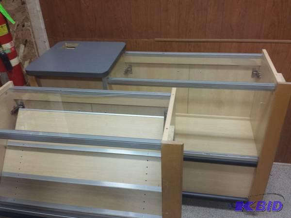 lot 205 image: glass cases store kiosk display  A total of 6...