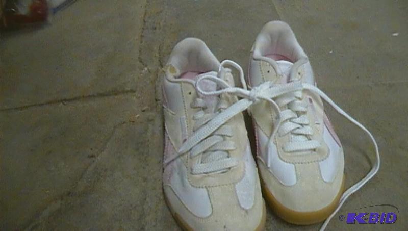 lot 363 image: reebok size 8 12...