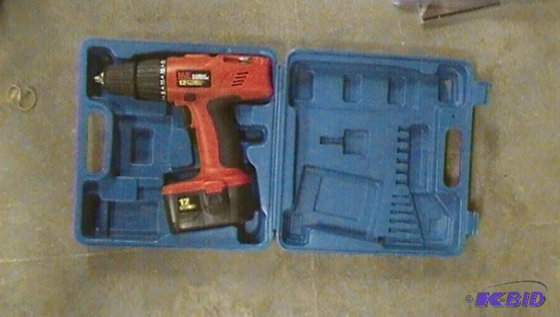 lot 390 image: Nit cordless DrillDriver 18v. need charger...