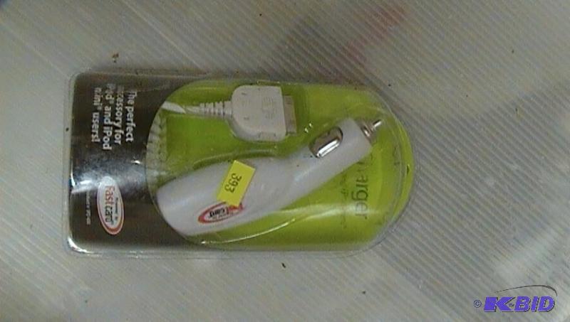 lot 393 image: Fast card- car charger i phone and ipad...