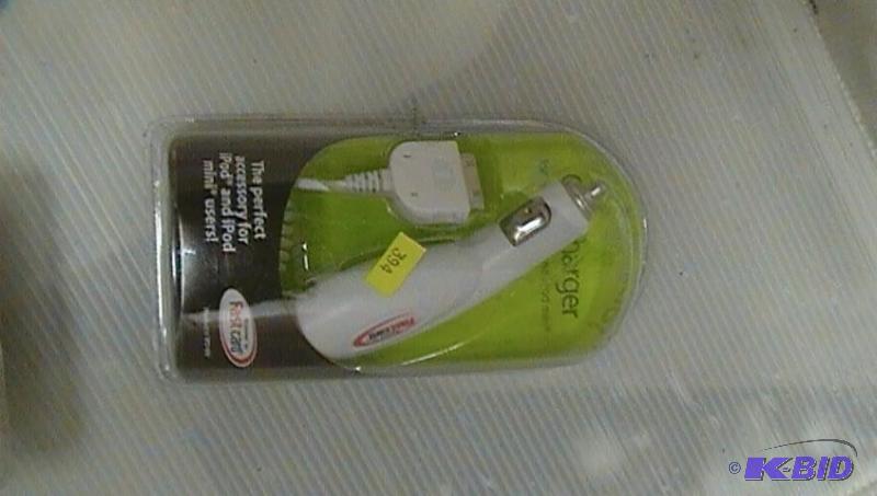 lot 394 image: Fast card- car charger i phone and ipad...