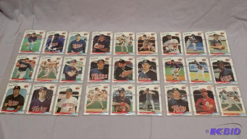1988 Fleer baseball cards #s 1-27 in 3 ring ...