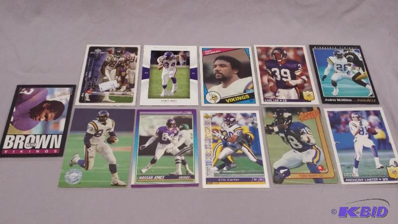 11 Minneosota Vikings Football cards includin...