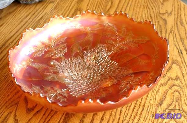 lot 15 image: Depression glass bowl with 3 legs 10x3" ...