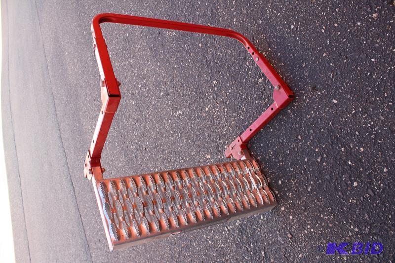 lot 16 image: Adjustable truck SUV wheel step folding 22&qu...