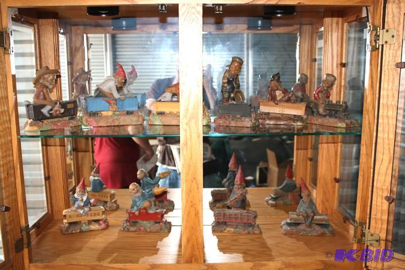 lot 24 image: Thomas Clark Carin Gnomes