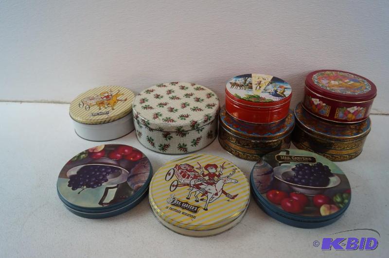 Fruit cake tins