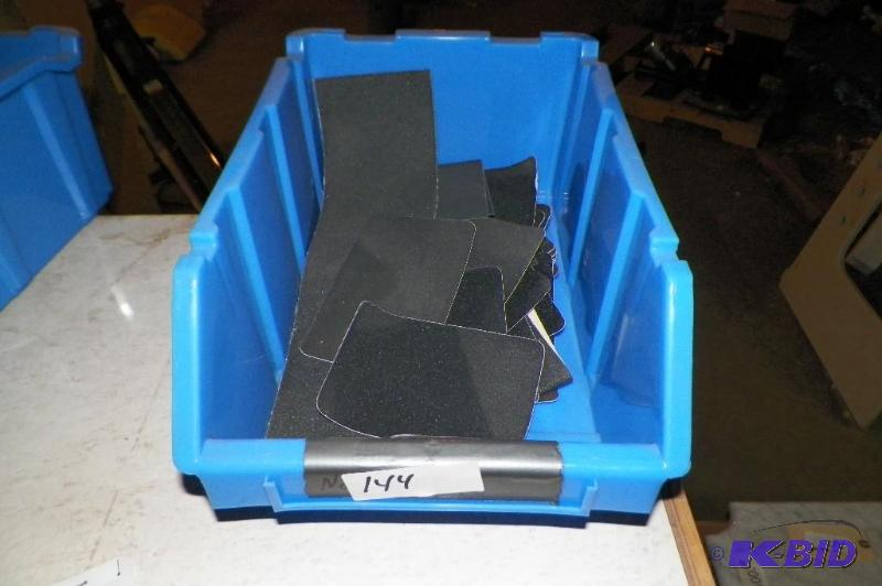 lot 144 image: Tub of Non Skip Pads