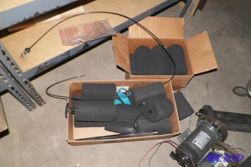 lot 161 image: Lot of Foam Pads