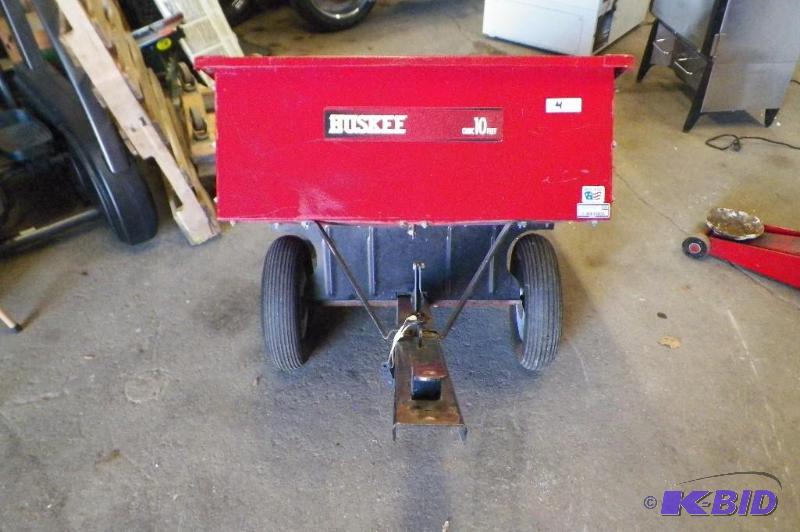 lot 4 image: Huskee 10 CFT Trailer Model # 45-01011-131  7104.