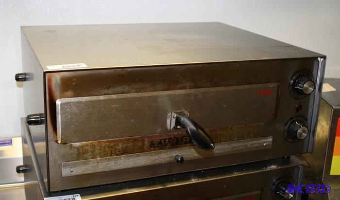 lot 122 image: Fusion Commercial Pizza Oven model 515  ...