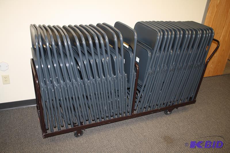 lot 153 image: Cart on wheels for storing chairs and 34 fold...