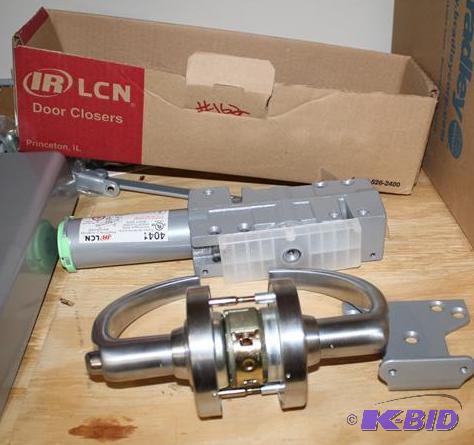 lot 162 image: LCN commercial door closer model 4041. ...