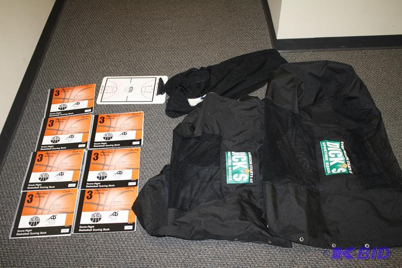 lot 224 image: 7 new basketball score books 3 &quotDicks...