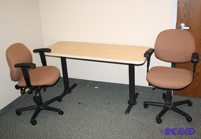 lot 226 image: Wood conference table with metal legs -30&qu...