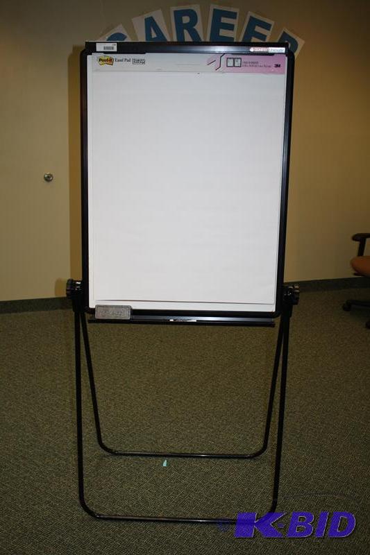 lot 228 image: Quartet Unimate white board stand w post-it&...