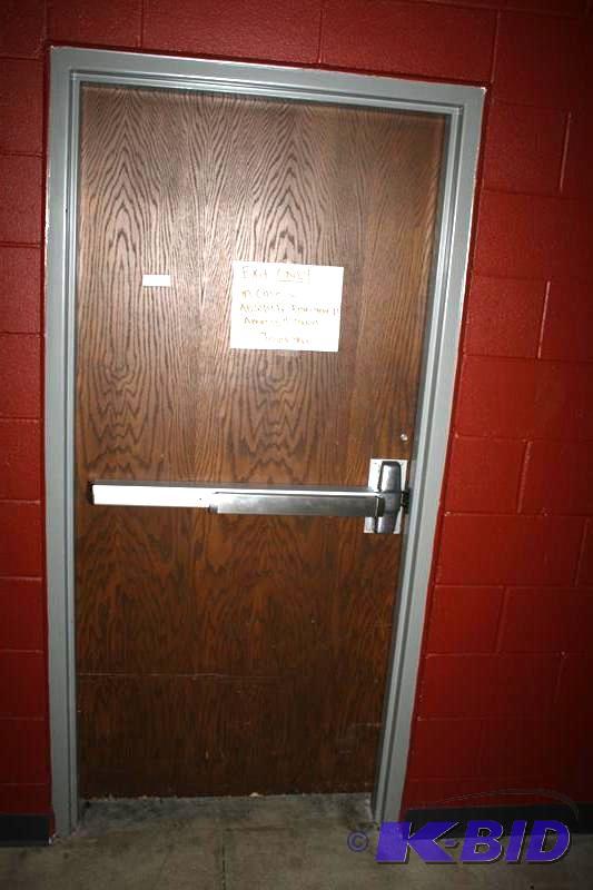 lot 284 image: Oak door 36 x 83" commercial closer, Com...